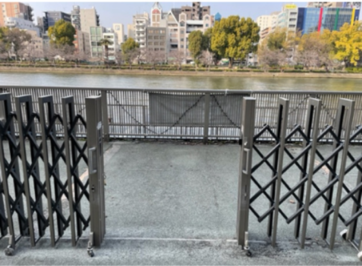 船着き場前のゲート